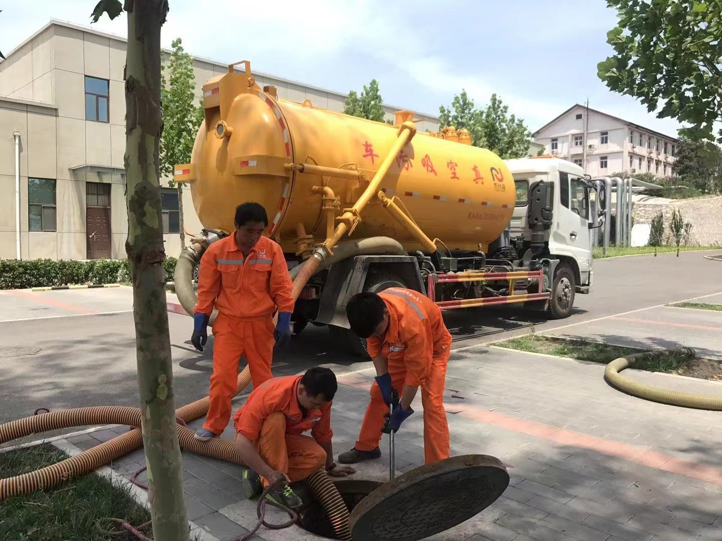 樊城化粪池清理与5-8吨吸粪车施工效率分析